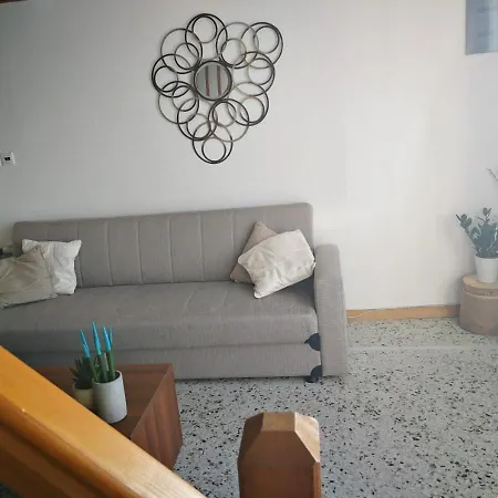 Kikilia's Cozy Sea View * Адамас