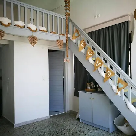 Kikilia's Cozy Sea View * Адамас