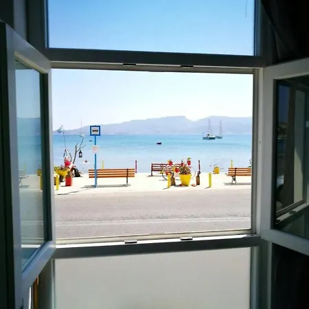 Kikilia's Cozy Sea View