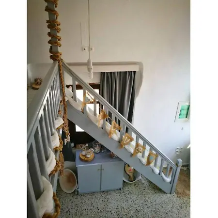 Kikilia's Cozy Sea View *